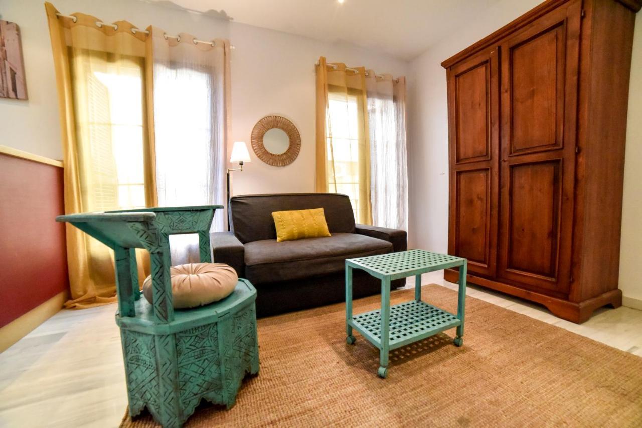 New! City Centre Apartment Seville Luaran gambar